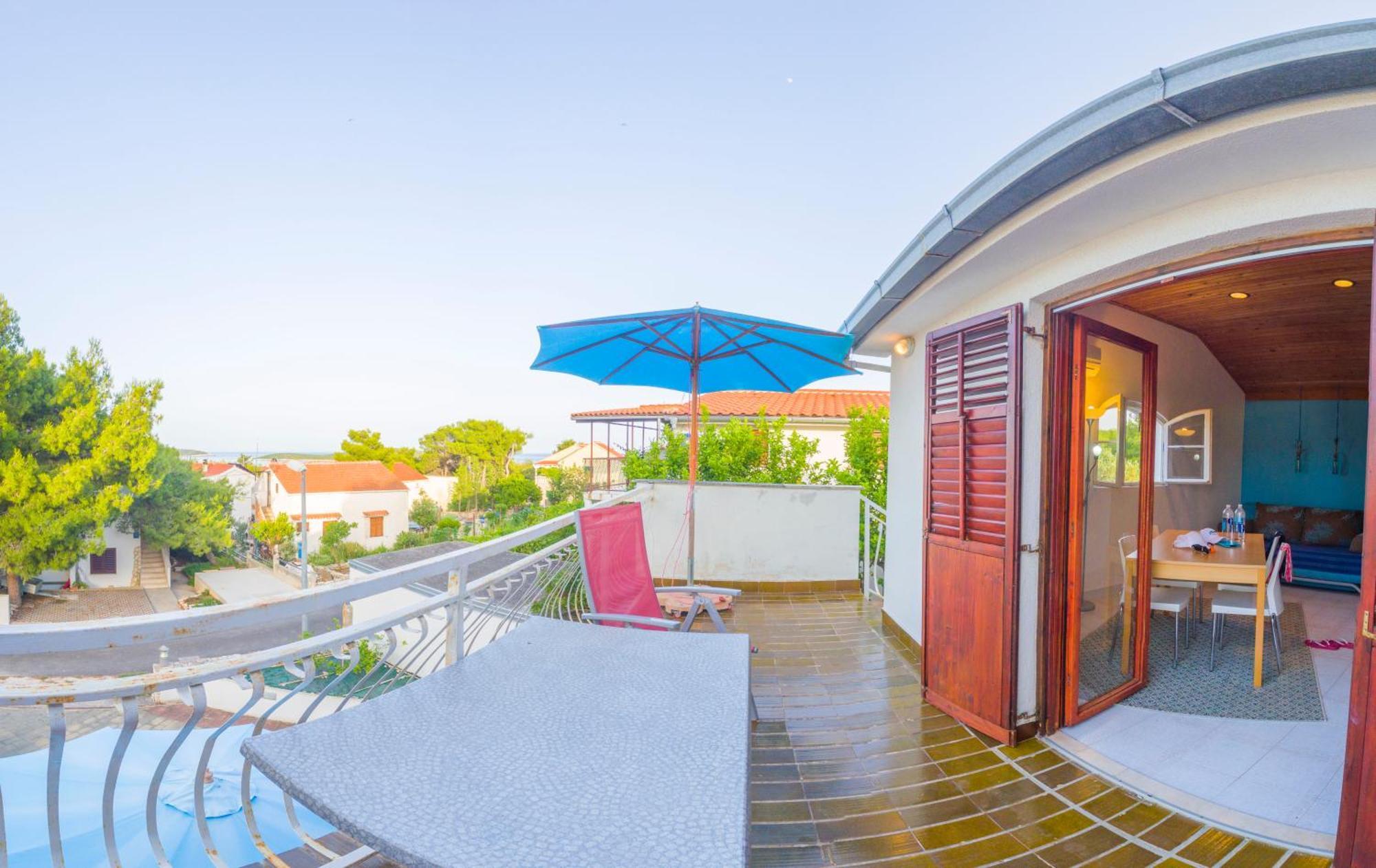 The Sea House Apartments Vis Phòng bức ảnh