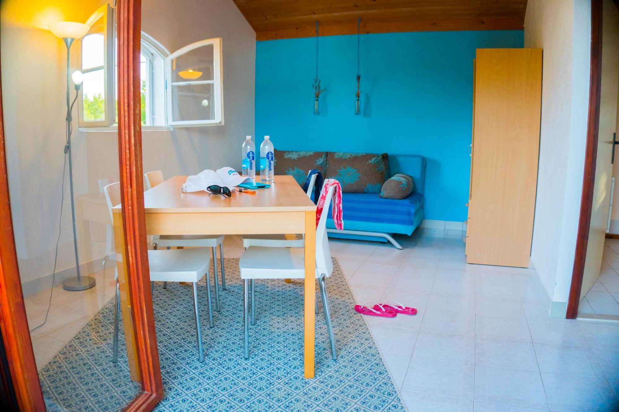 The Sea House Apartments Vis Phòng bức ảnh