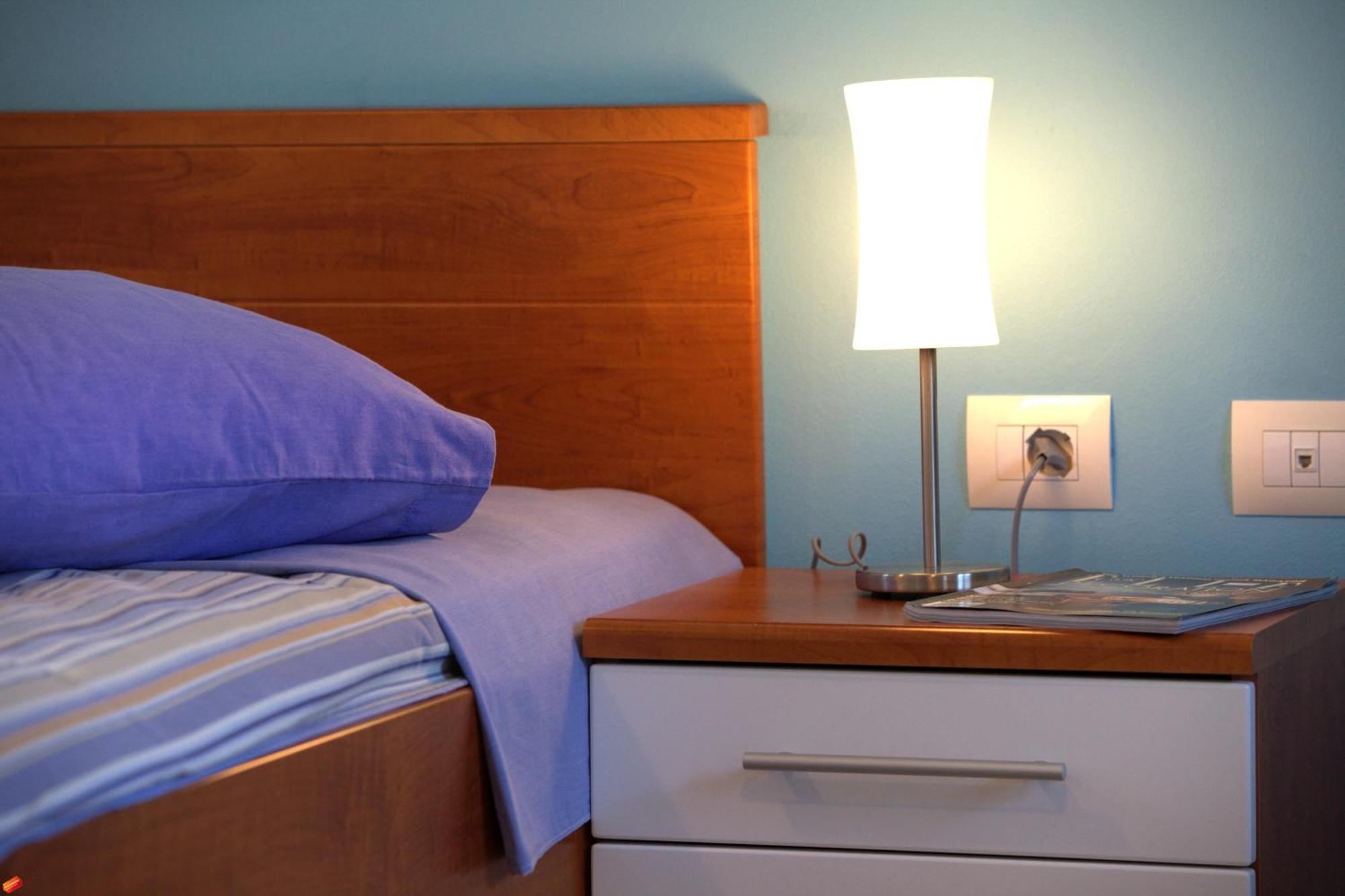 The Sea House Apartments Vis Phòng bức ảnh
