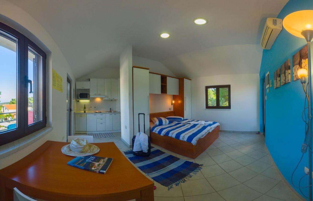 The Sea House Apartments Vis Ngoại thất bức ảnh